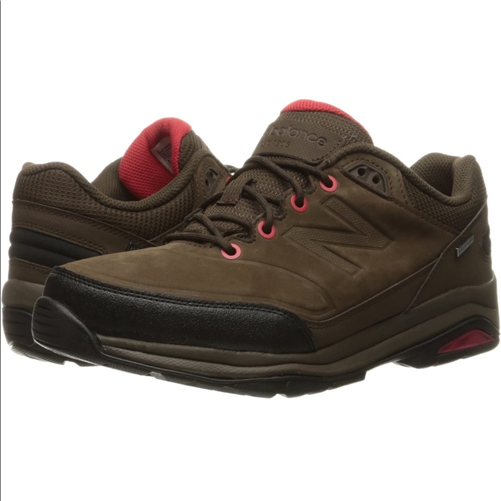 New Balance men walking shoe, new